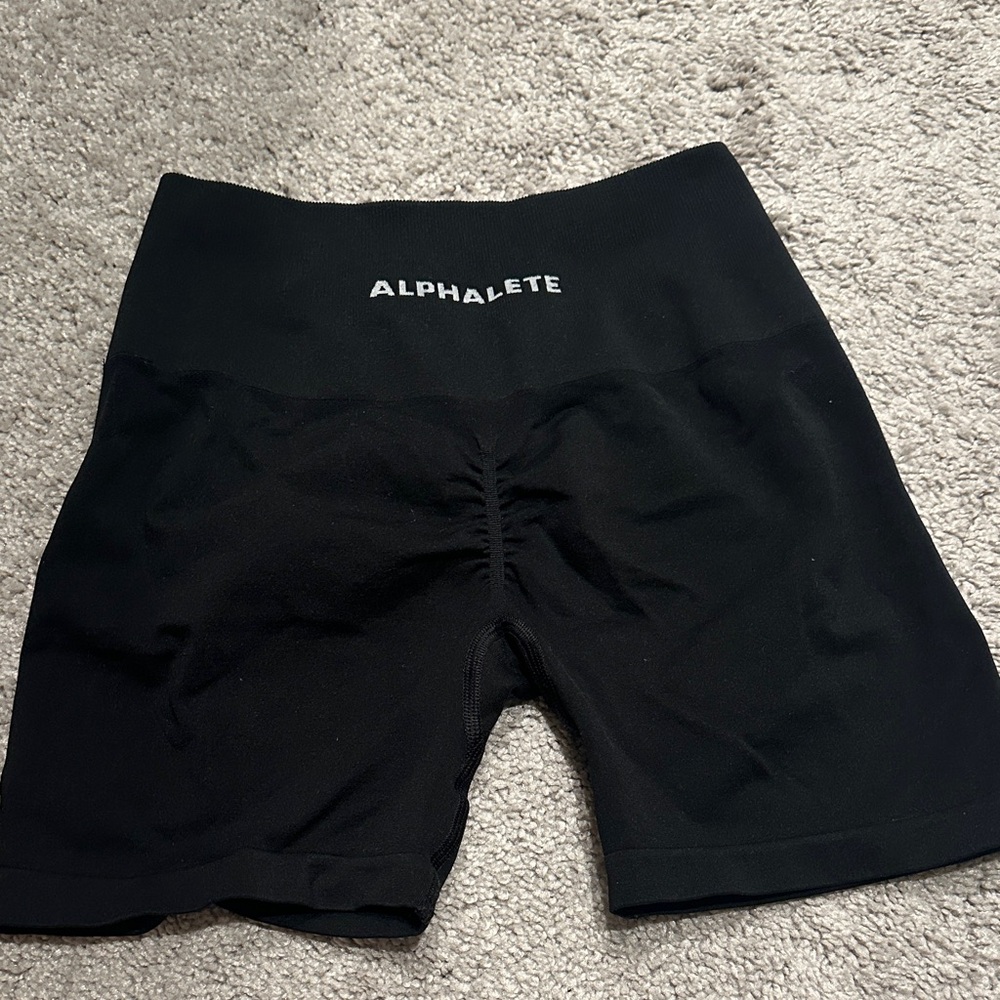 Alphalete Amplify Size S LIKE NEW Women's Black Bike Shorts